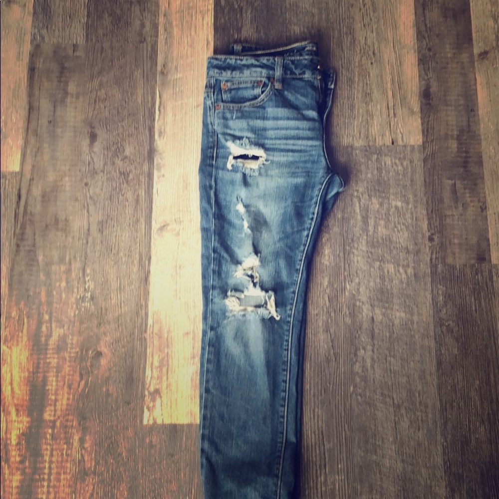Women’s American Eagle Jeans